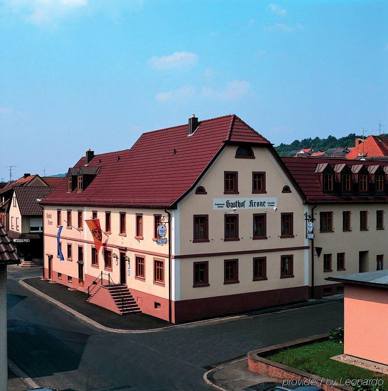 Akzent Hotel Krone Helmstadt Екстериор снимка